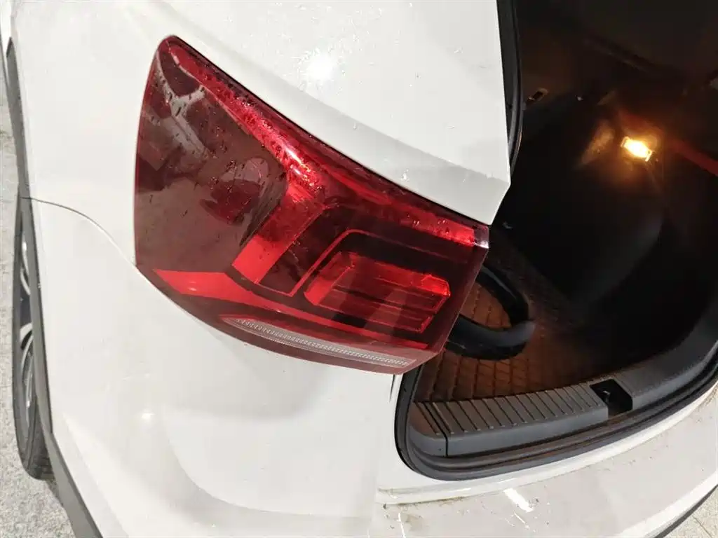 Volkswagen Tharu 2022 280TSI FWD Luxury Edition фото 11
