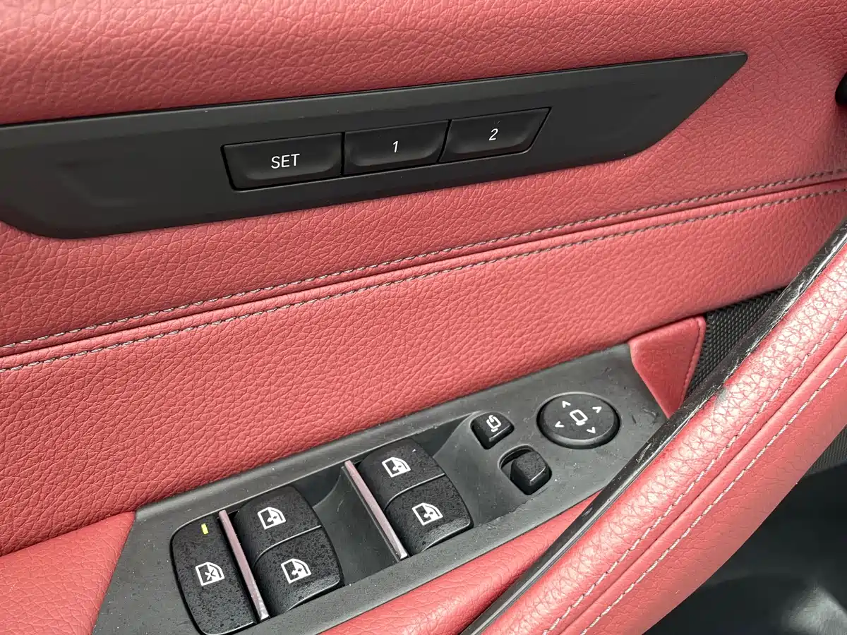 BMW 5 Series 2018 528Li Launch Special Edition фото 15