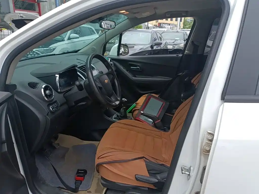 Chevrolet Trax 2014 1.4T Manual 2WD Comfort фото 15