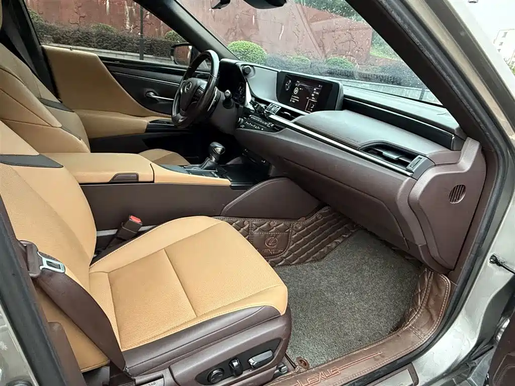 Lexus ES 2018 200 Excellence Edition China V фото 12