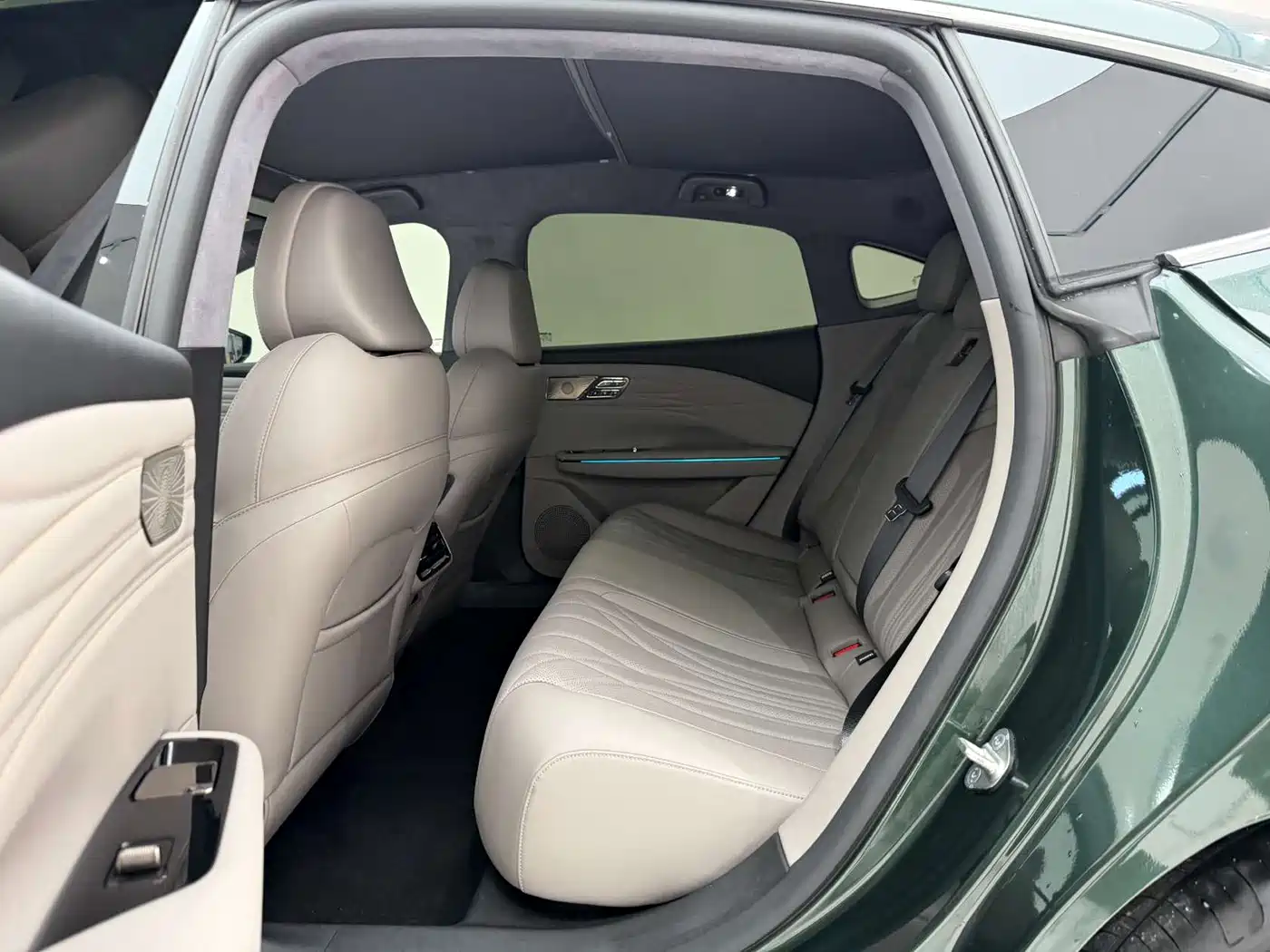 Geely Galaxy Galaxy Xingyao 8 2025 130km EM-P Starship Edition фото 17