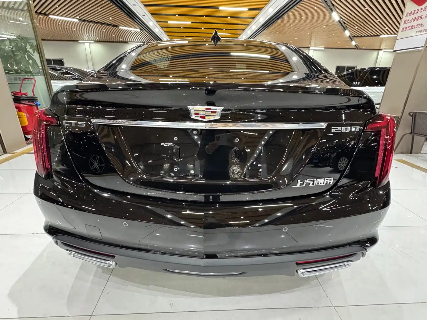 Cadillac CT5 2024 28T Luxury Model фото 10