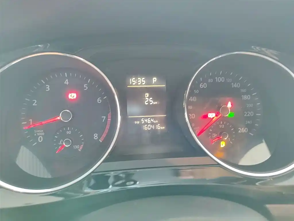 Volkswagen Sagitar 2017 230TSI Automatic Comfort фото 12