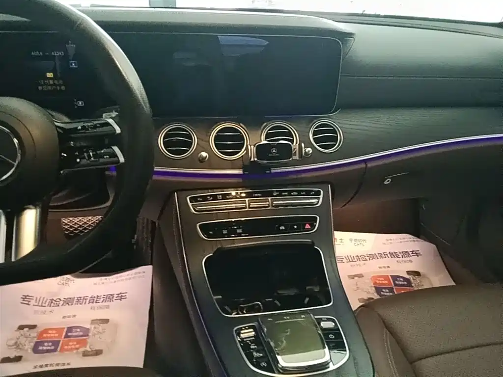 MERCEDES-BENZ E-CLASS