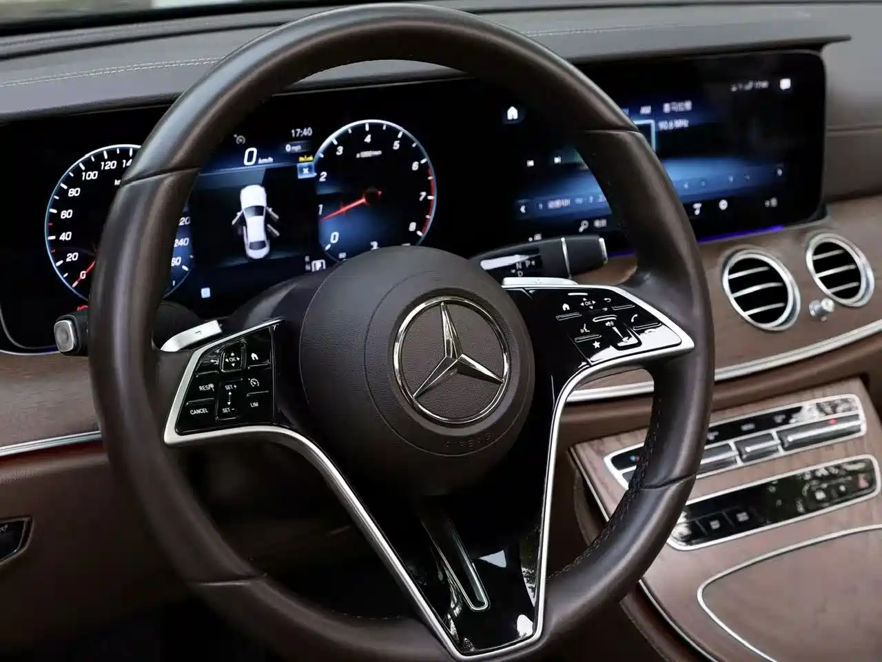  Mercedes-Benz Mercedes-Benz E-Class 2023 E 300 L Fashion 5
