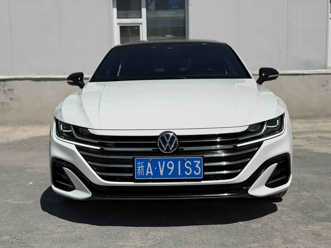 Volkswagen FAW-Volkswagen CC 2021 380TSI Eye-catching Edition 30th Anniversary фото 2