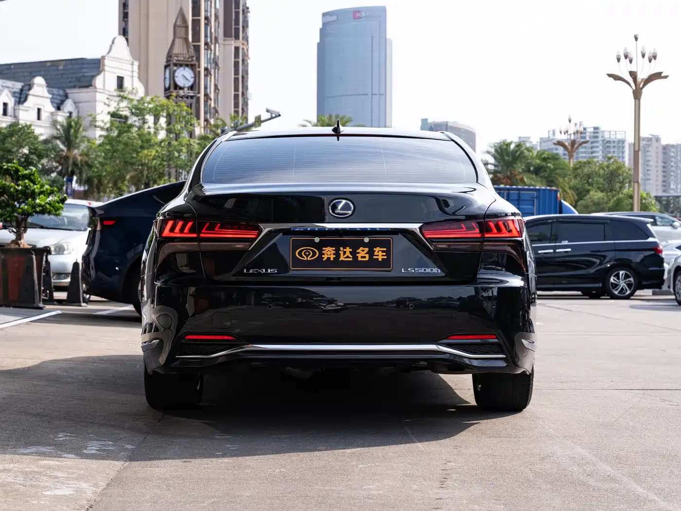 Lexus LS 2021 500h Luxury Edition фото 5