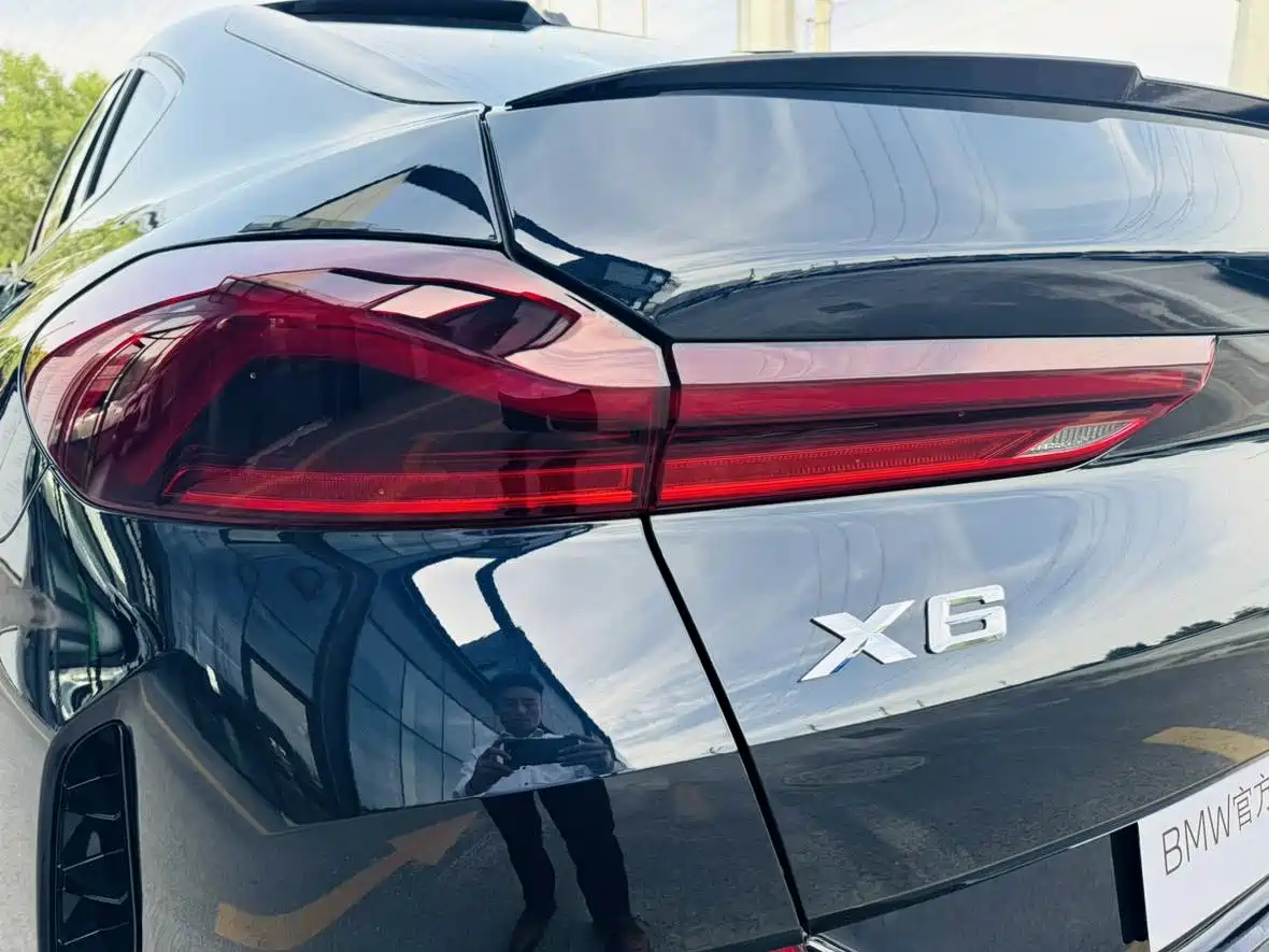 BMW X6 2023 xDrive30i M Sport Package фото 18