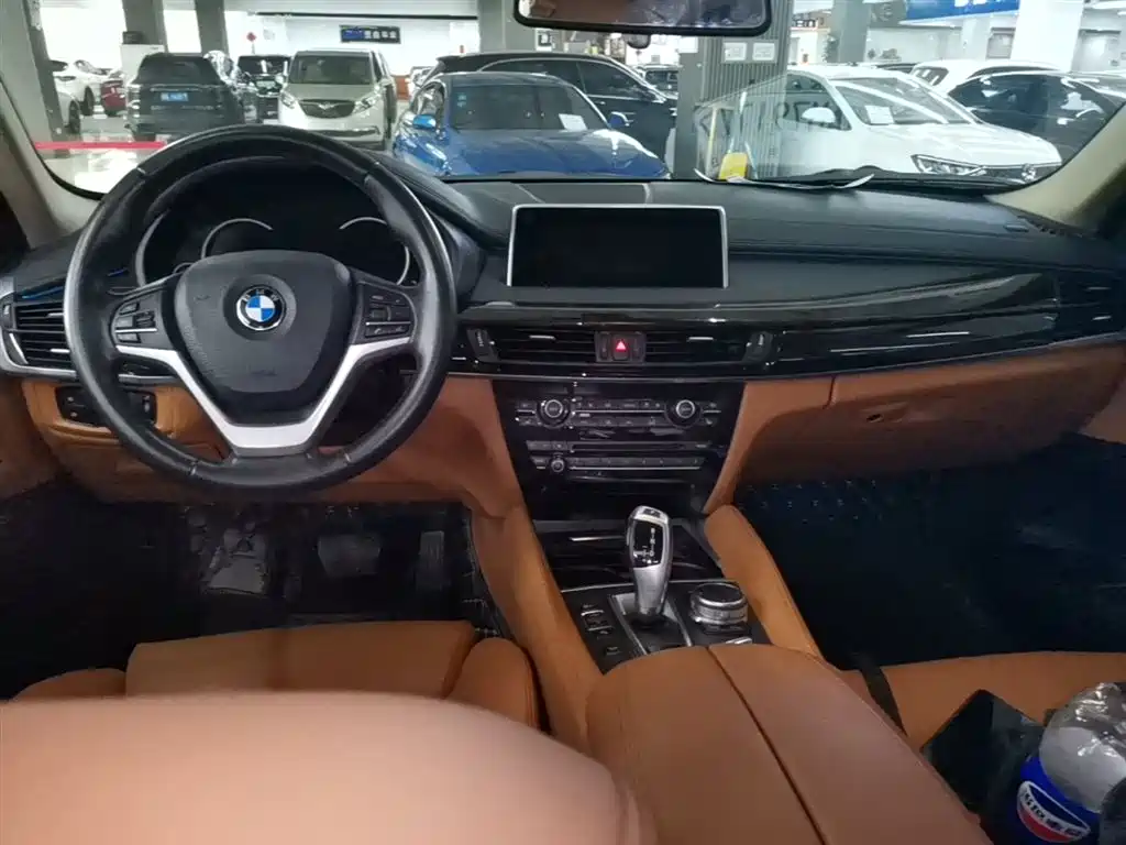 BMW X6 2018 xDrive28i фото 16