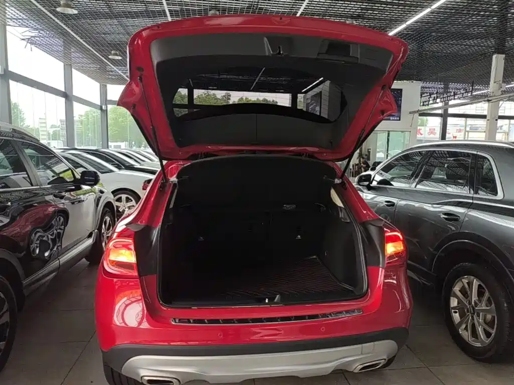 Mercedes-Benz GLA 2016 GLA 200 Dynamic фото 19