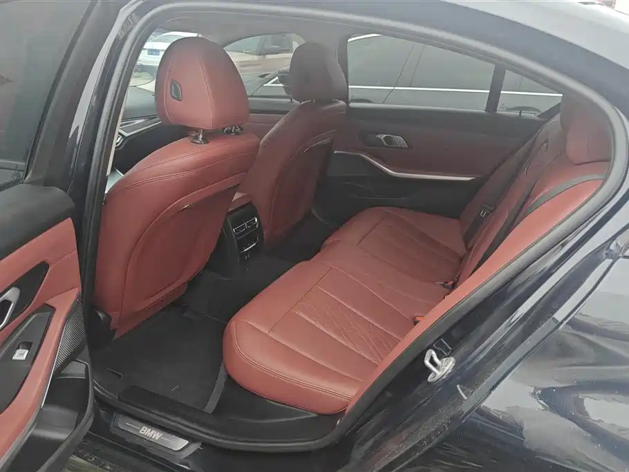 BMW i3 2023 eDrive 40 L Shadowline Package фото 11