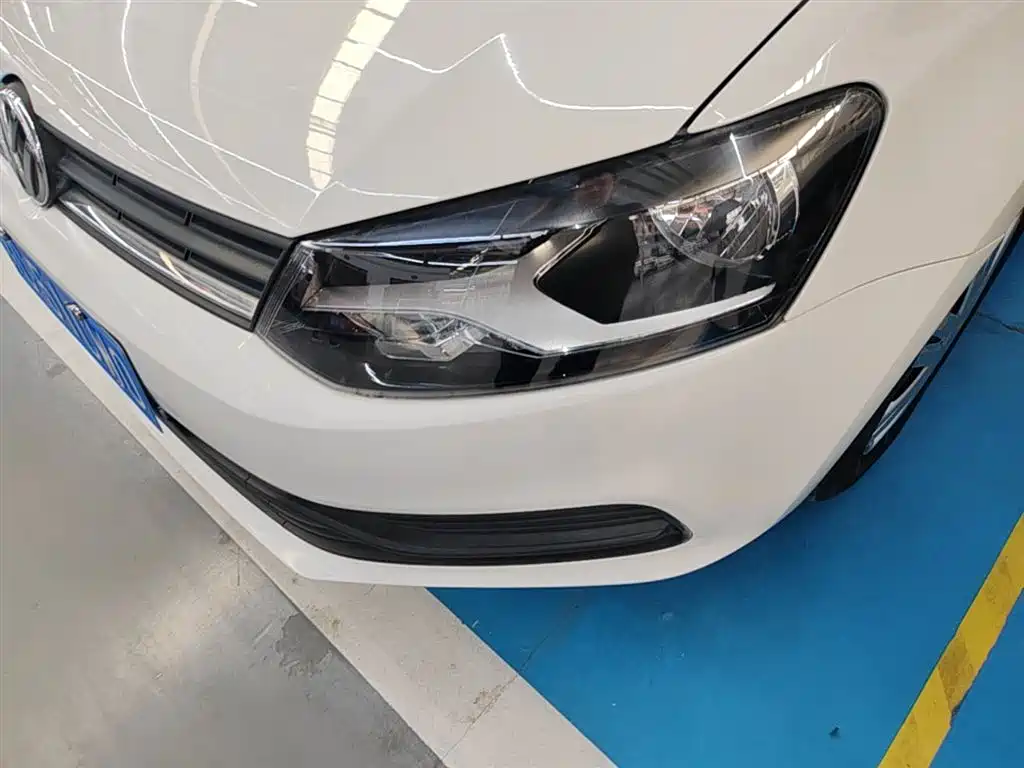Volkswagen Polo 2016 1.4L Manual Trend фото 24