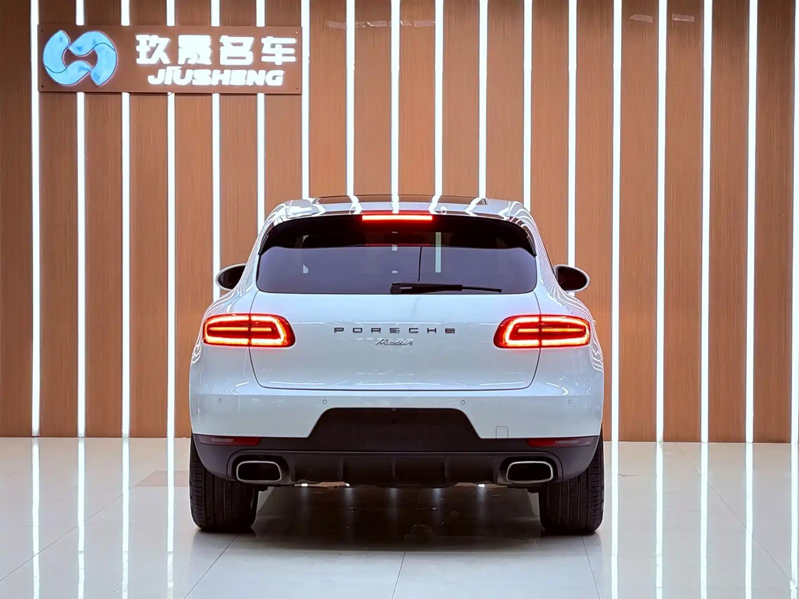 Фото 21 - Porsche Macan