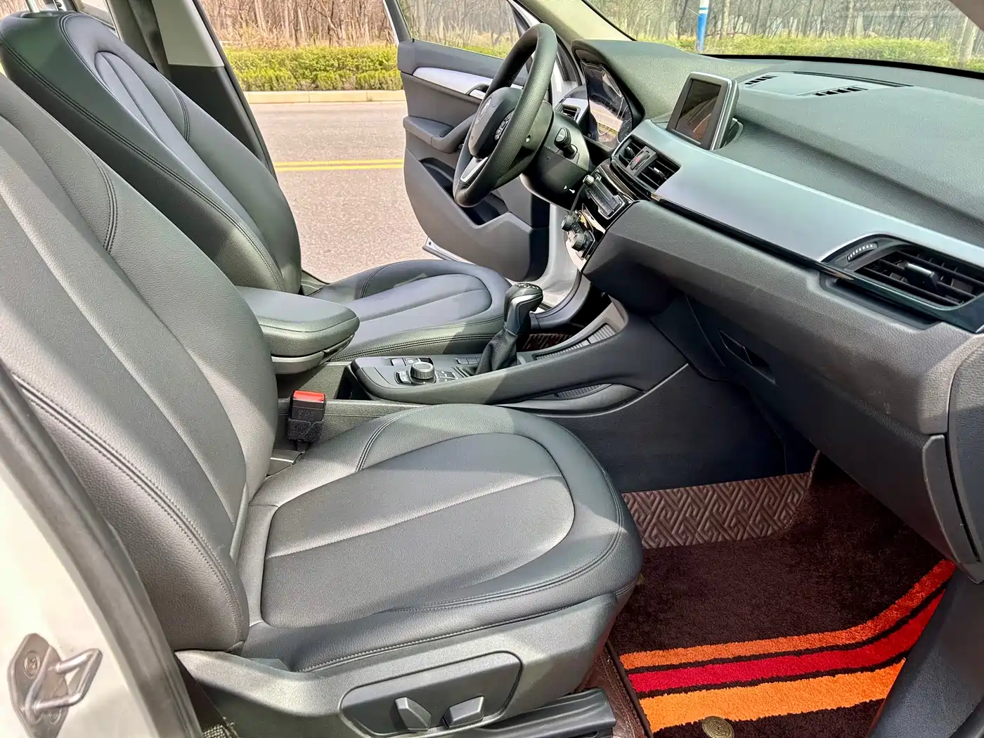 BMW X1 2018 sDrive20Li Leading Model фото 14