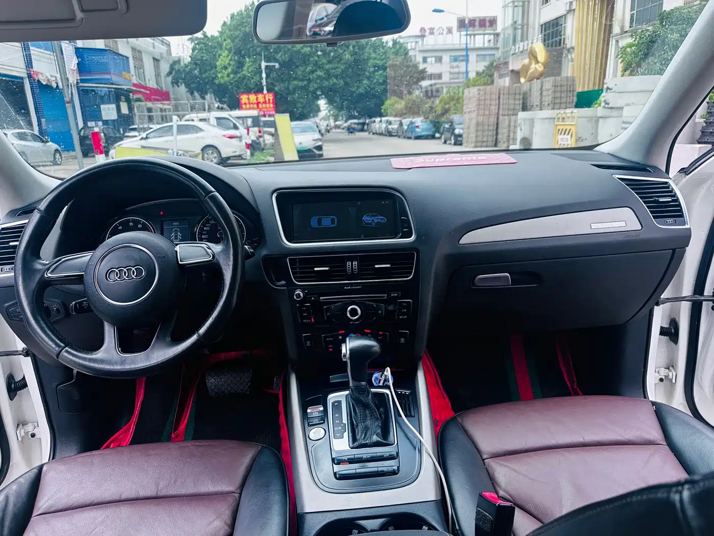 AUDI Q5