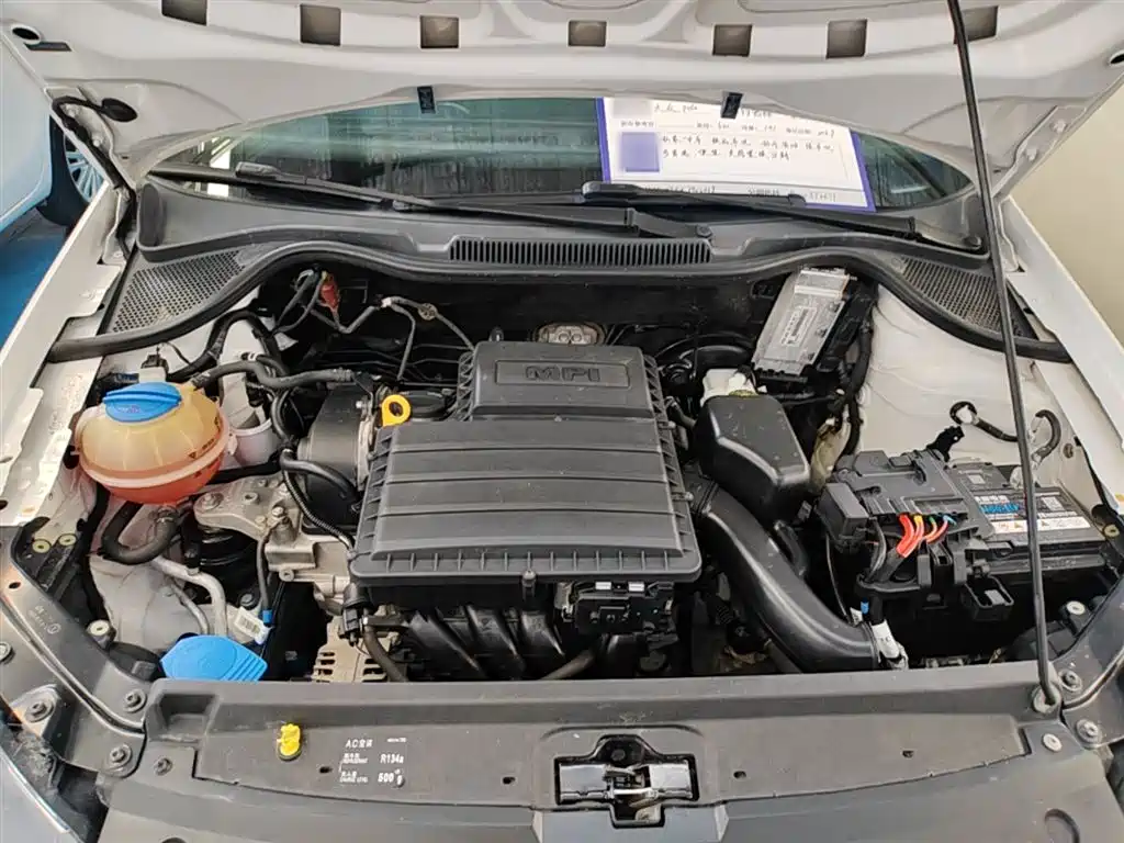Volkswagen Polo 2016 1.4L Manual Trend фото 20