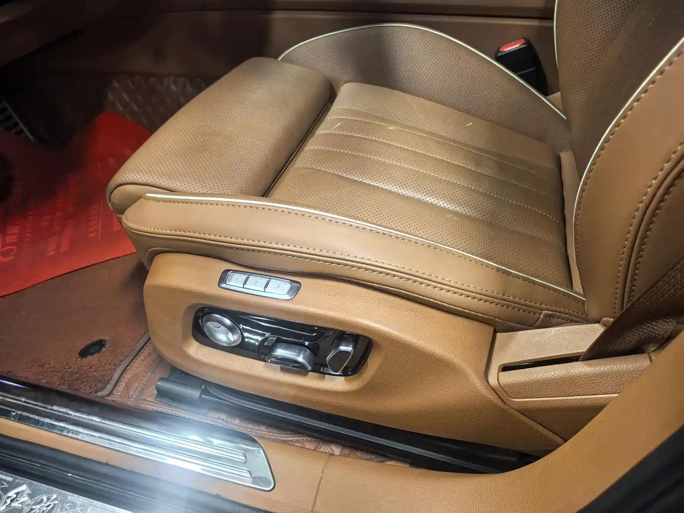Hongqi H9 2023 Model 2.0T Smart Connect Flagship Edition фото 9