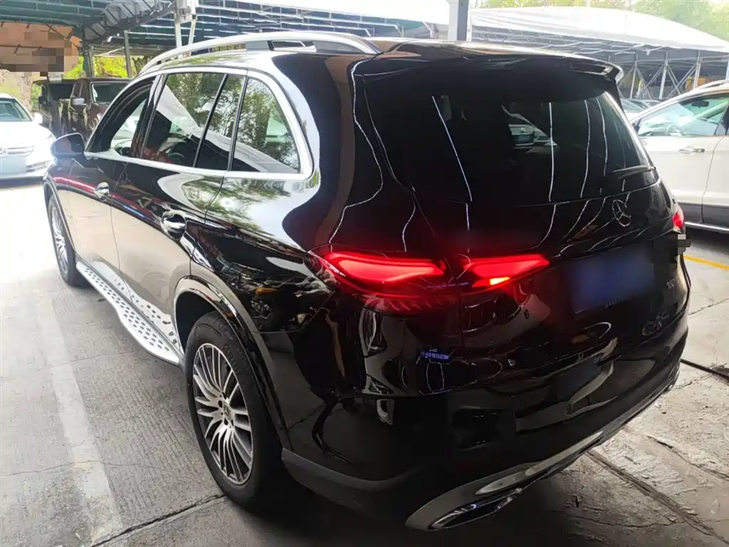 Mercedes-Benz GLC 2023 GLC 300 L 4MATIC Sport 5-Seater фото 5