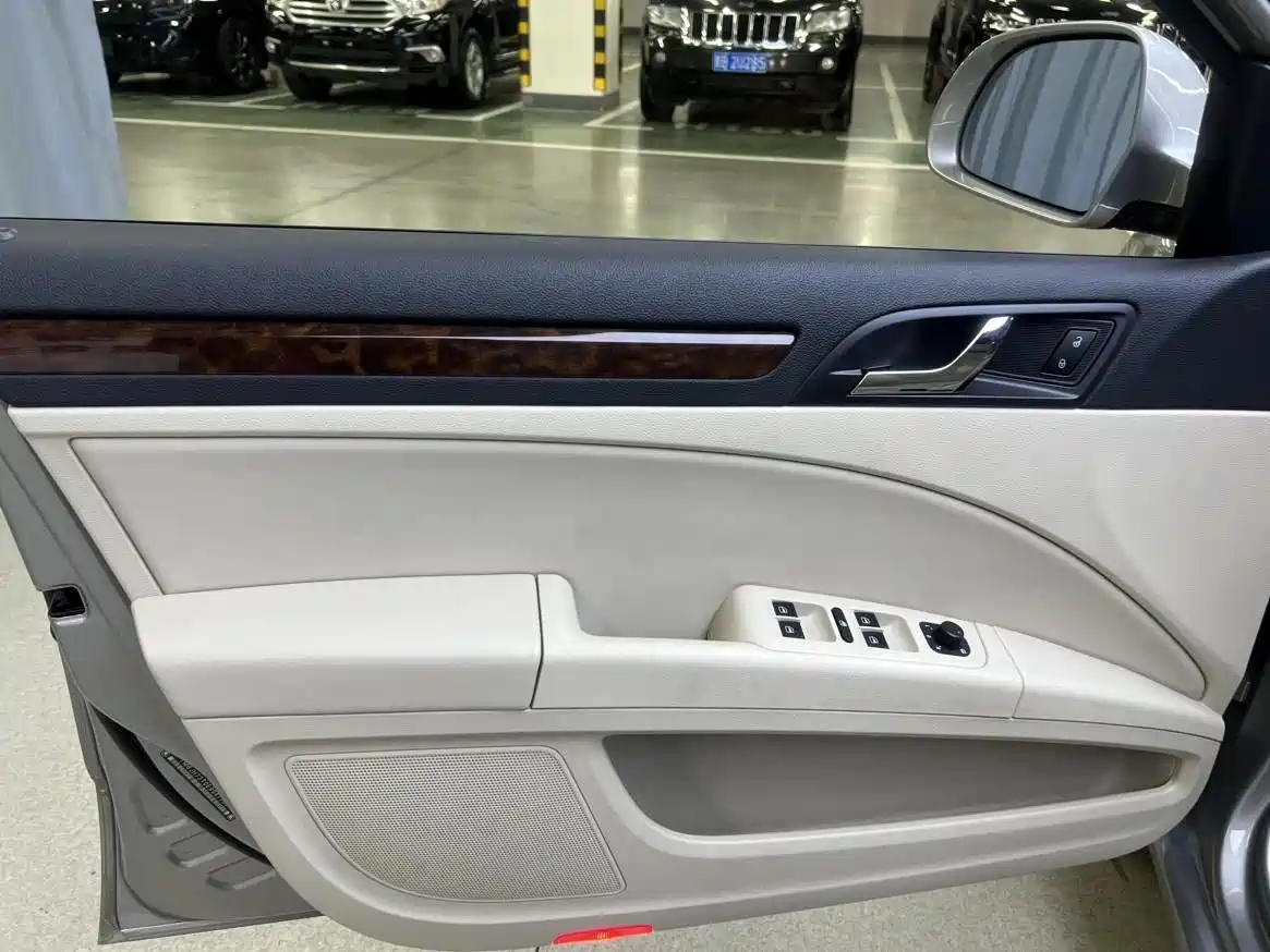 Škoda Superb 2014 2.0TSI Premium Edition фото 7