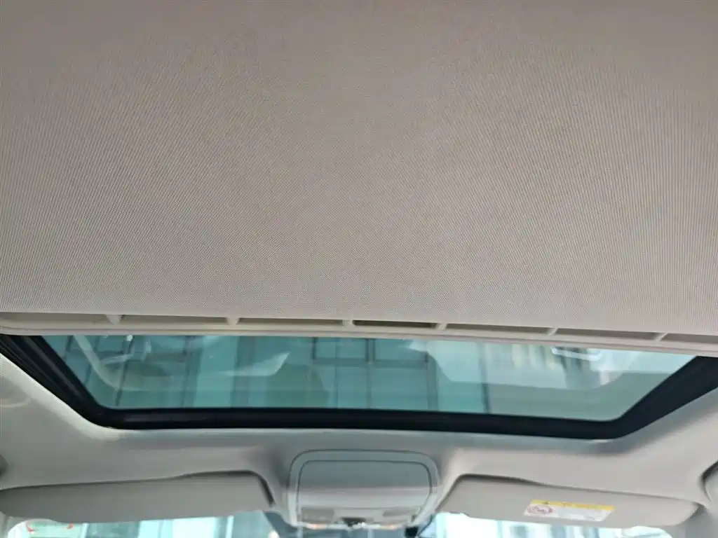 Volkswagen Sagitar 2017 230TSI Automatic Comfort фото 9