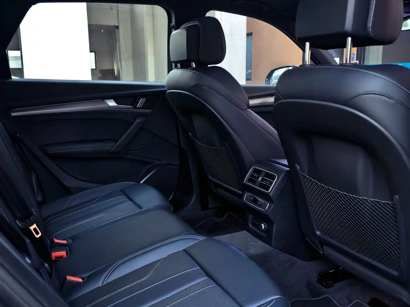 Audi Q5L 2025 40 TFSI Luxury Dynamic фото 6