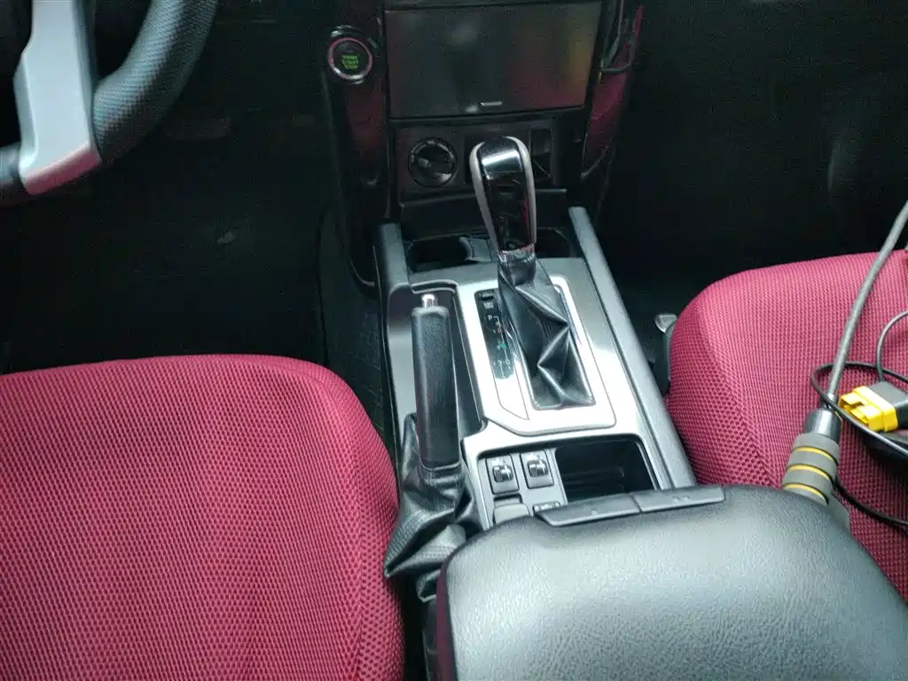 Toyota Prado 2015 2.7L Automatic Standard фото 10