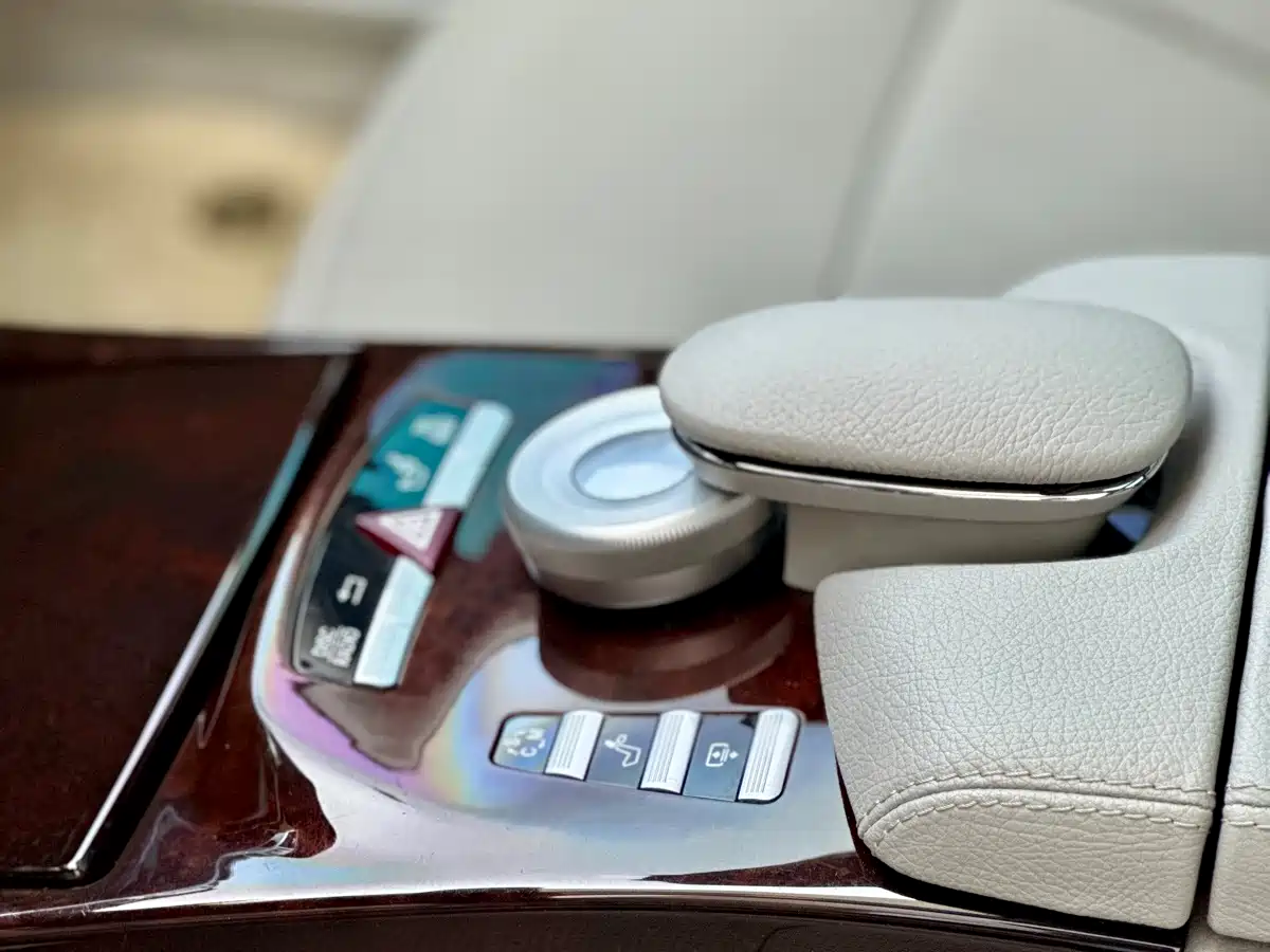 Mercedes-Benz S-Class 2010 S 350 L Luxury фото 37