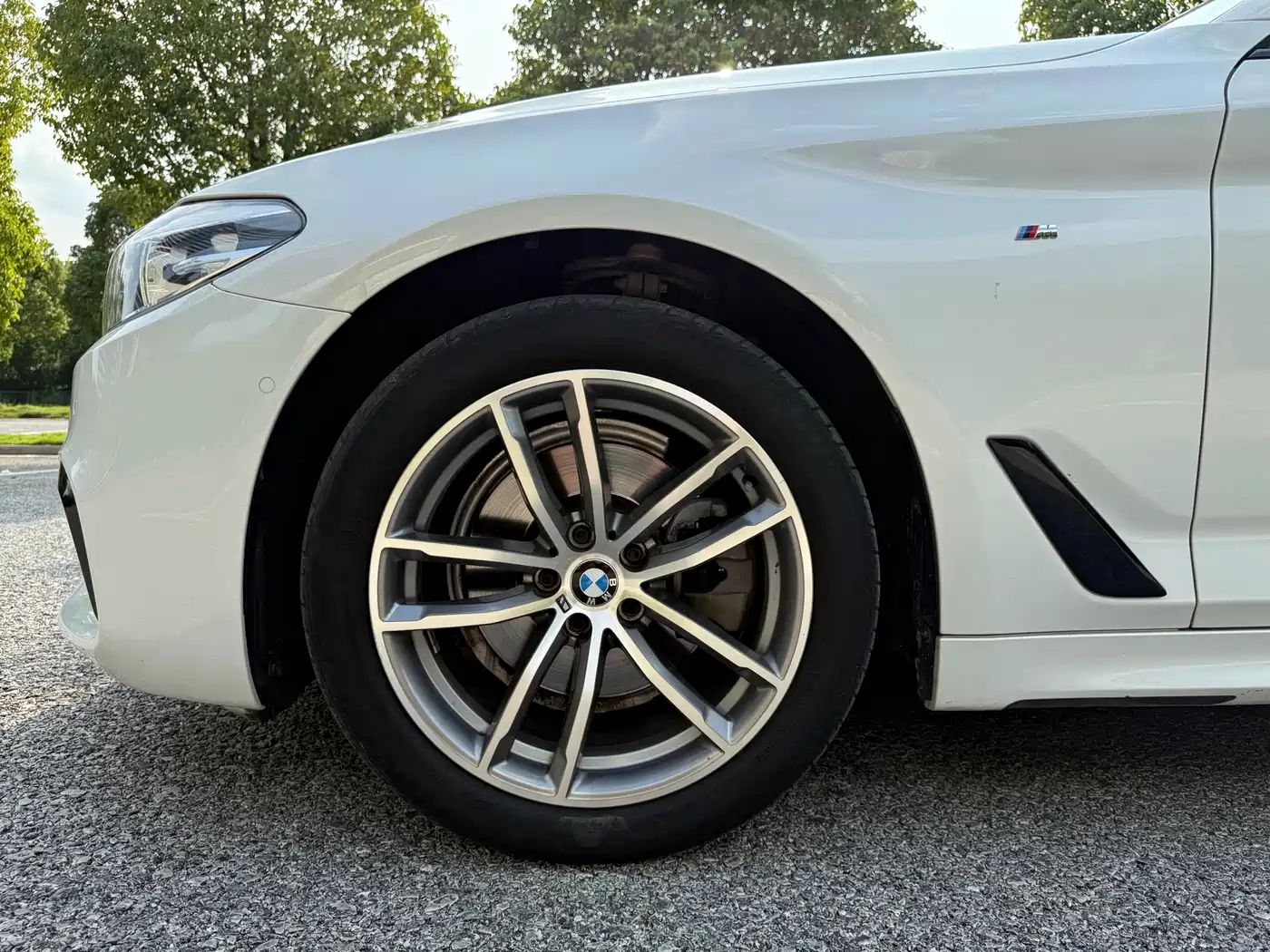 BMW 5 Series 2019 525Li M Sport Package фото 6