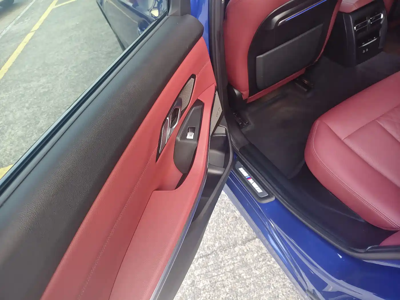 BMW 3 Series 2022 325Li M Sport Shadow Edition фото 13