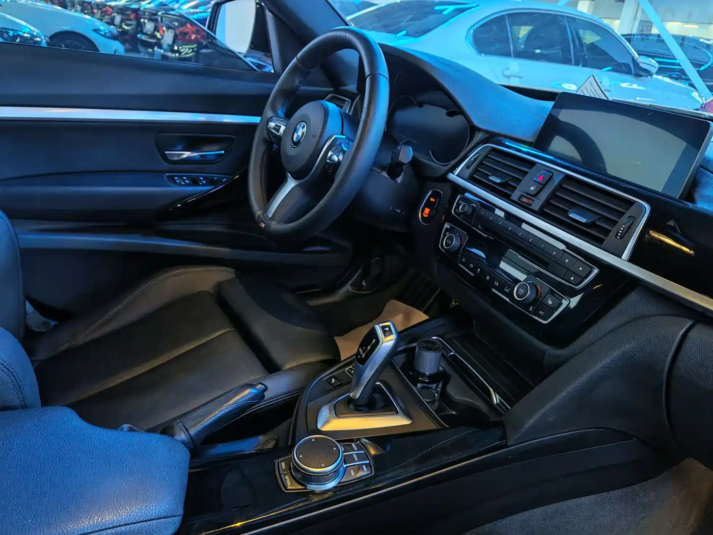 BMW 3 Series GT 2019 320i M Sport Package фото 19