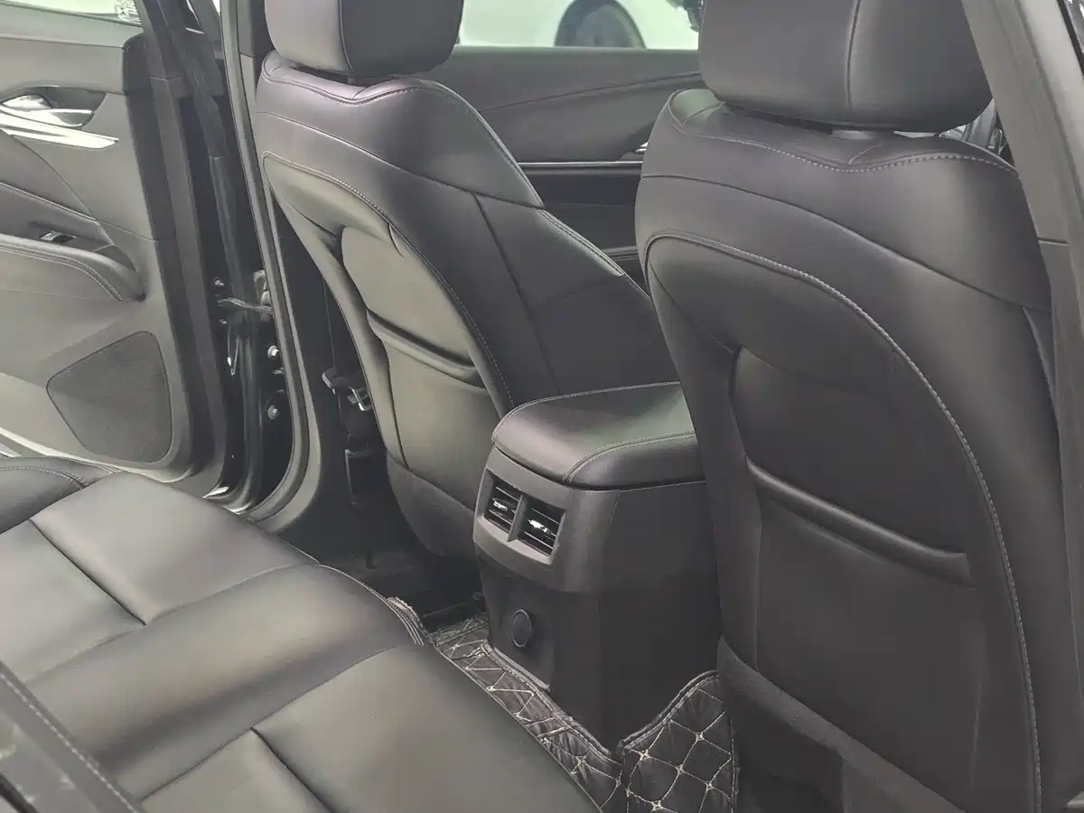 Cadillac CT4 2022 28T Fashion Style фото 8
