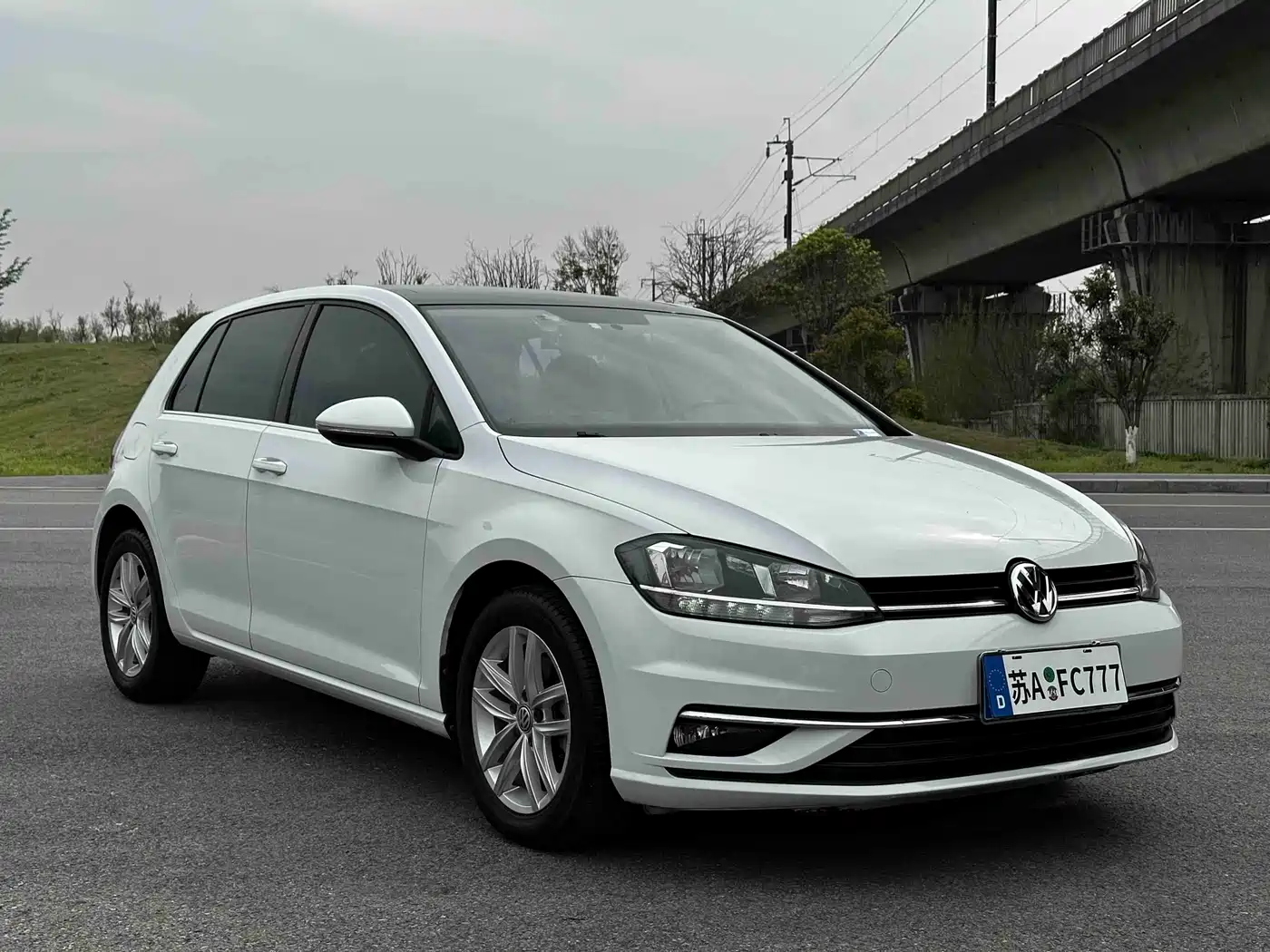 Volkswagen Golf 2018 1.6L Automatic Comfort фото 3