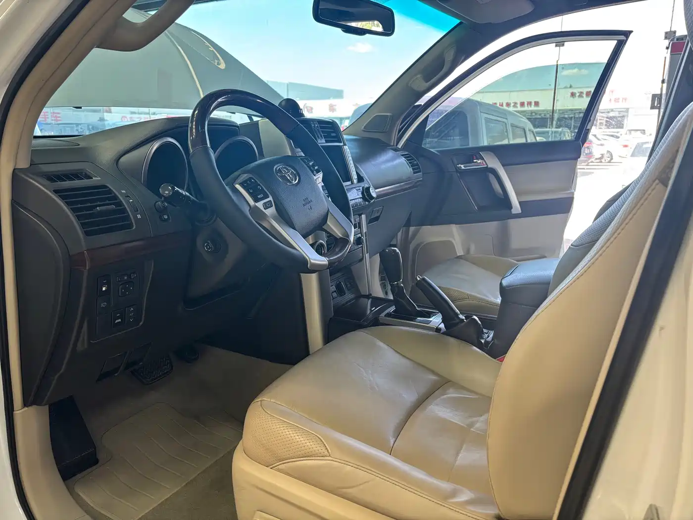 Toyota Prado 2014 4.0L Automatic VX NAVI фото 7