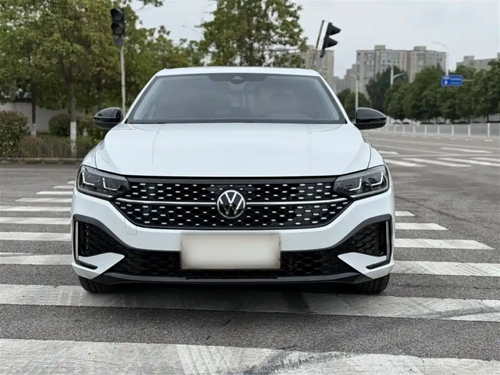 Volkswagen Lavida 2024 Model 300TSI DSG Starlight Full Comfort Edition фото 7