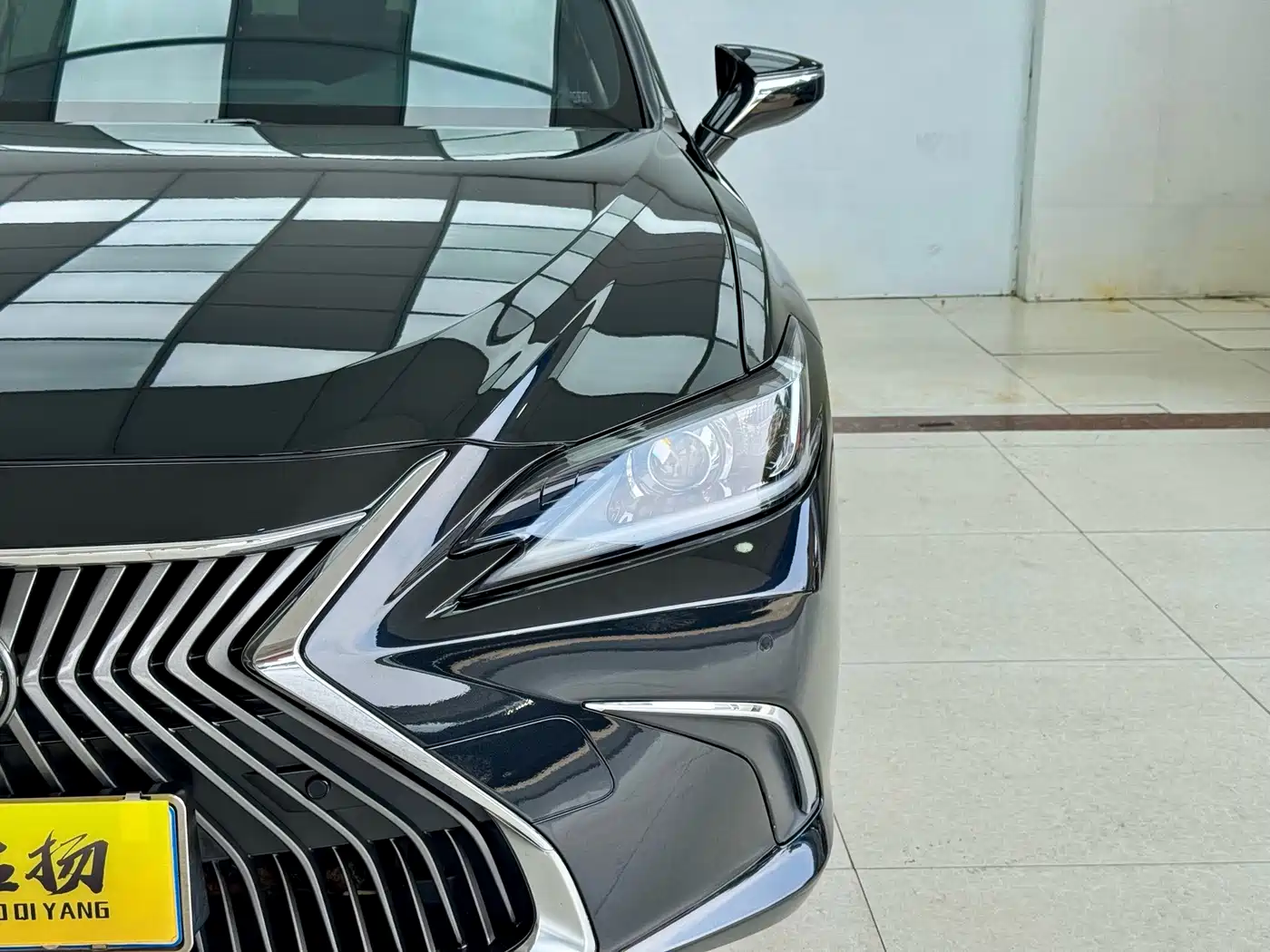 Фото 4 - Lexus ES