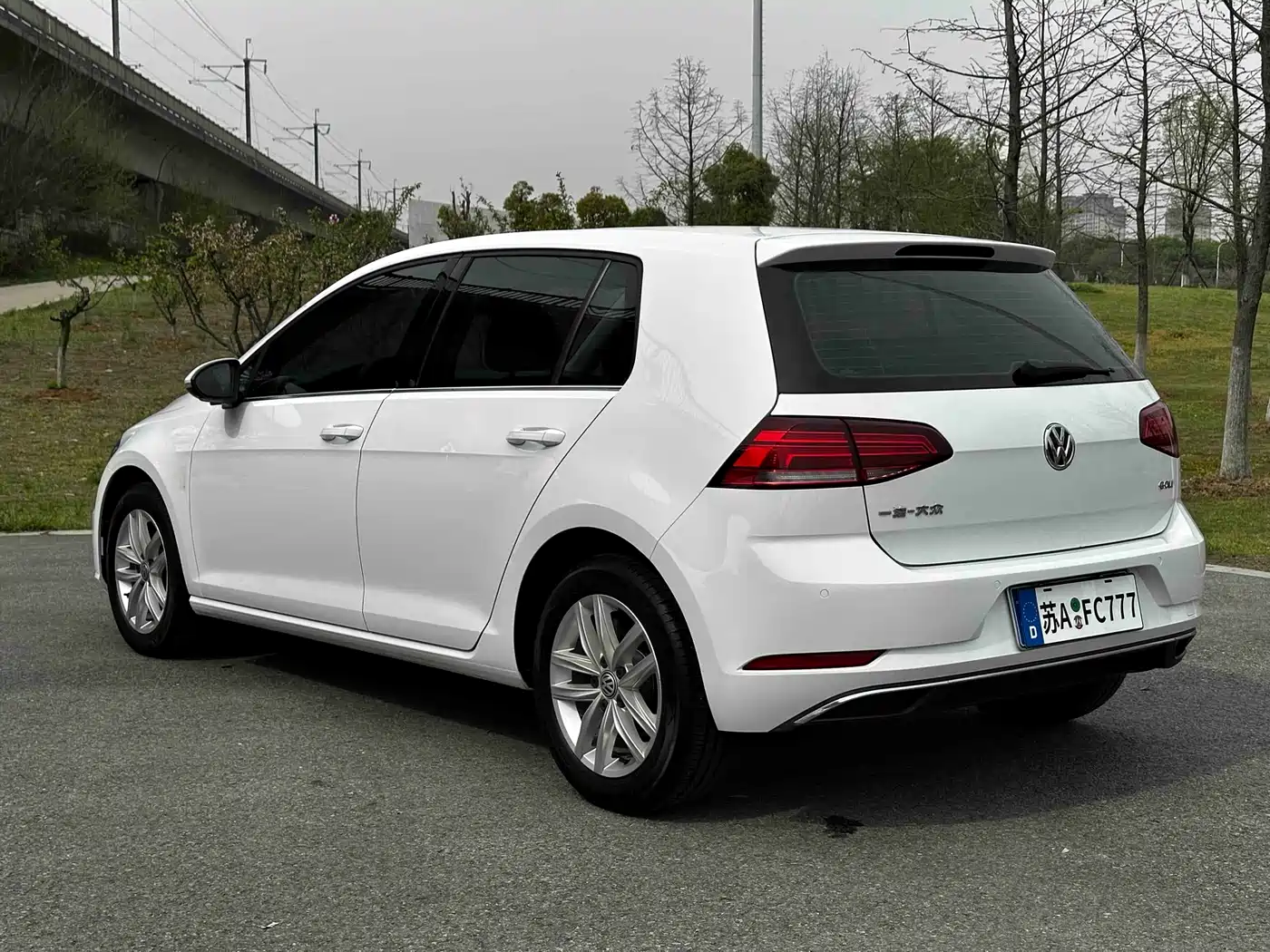 Volkswagen Golf 2018 1.6L Automatic Comfort фото 13
