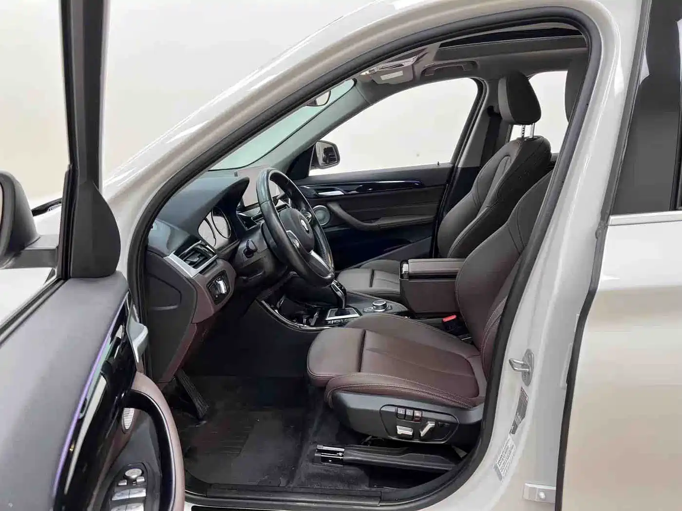 BMW X1 2022 sDrive20Li Premium фото 7