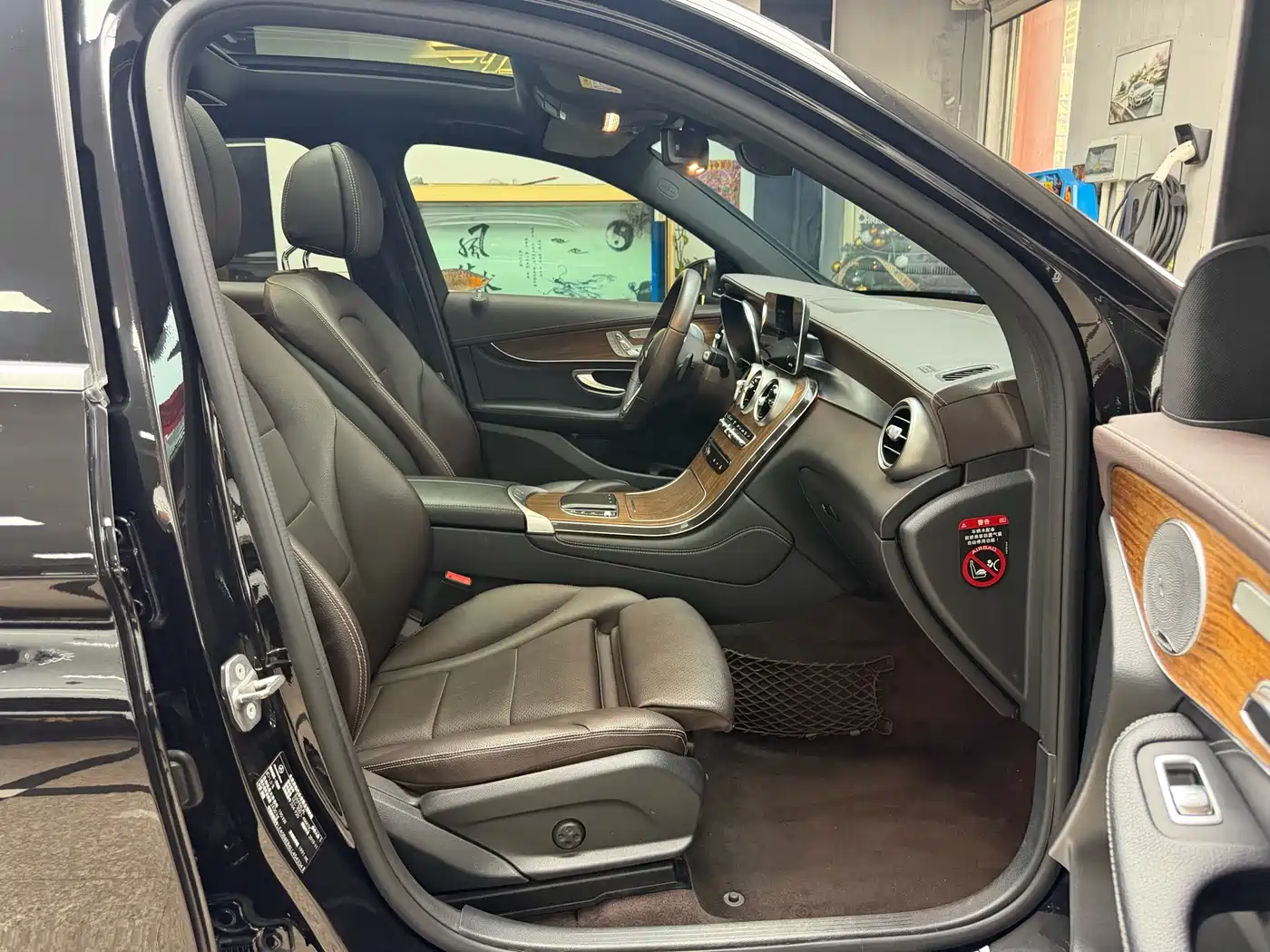 Mercedes-Benz GLC 2020 GLC 300 L 4MATIC Luxury фото 25