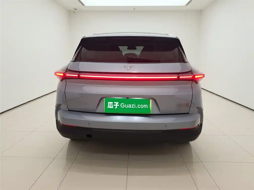 NEZHA AUTOMOBILE NEZHA U