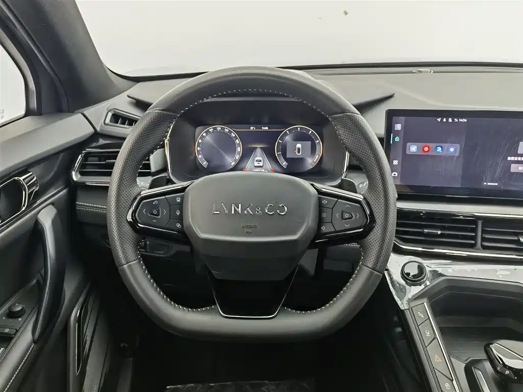Lynk & Co 06 2023 Remix 1.5T Power Halo фото 11
