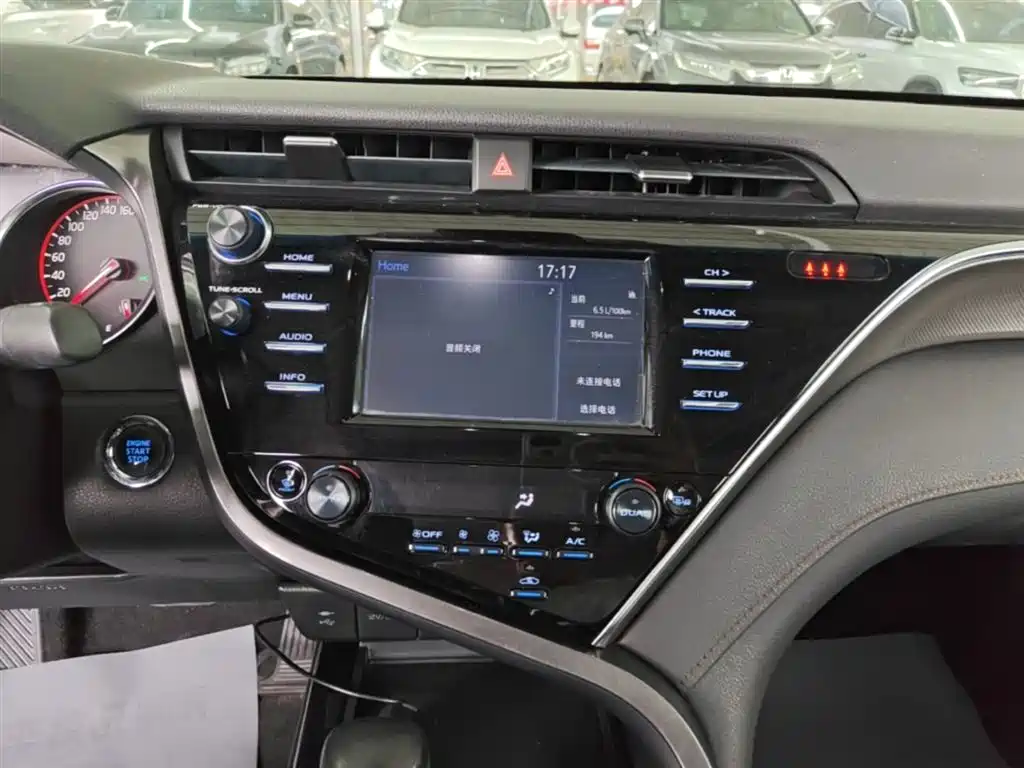 Toyota Camry 2018 2.0S Sport Edition фото 13