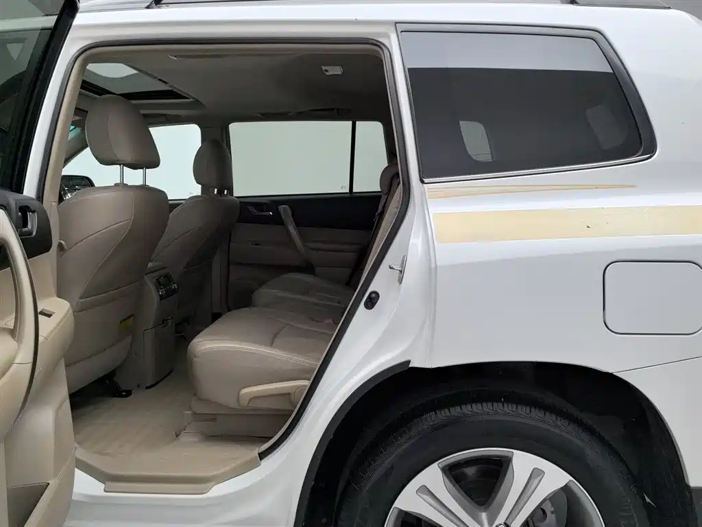 Toyota Highlander 2012 2.7L 2WD 7-Seater Luxury Edition фото 15
