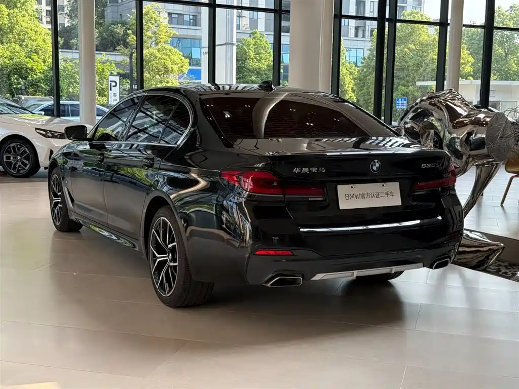 BMW 5 Series 2022 Facelift II 530Li Premium Package M Sport фото 2
