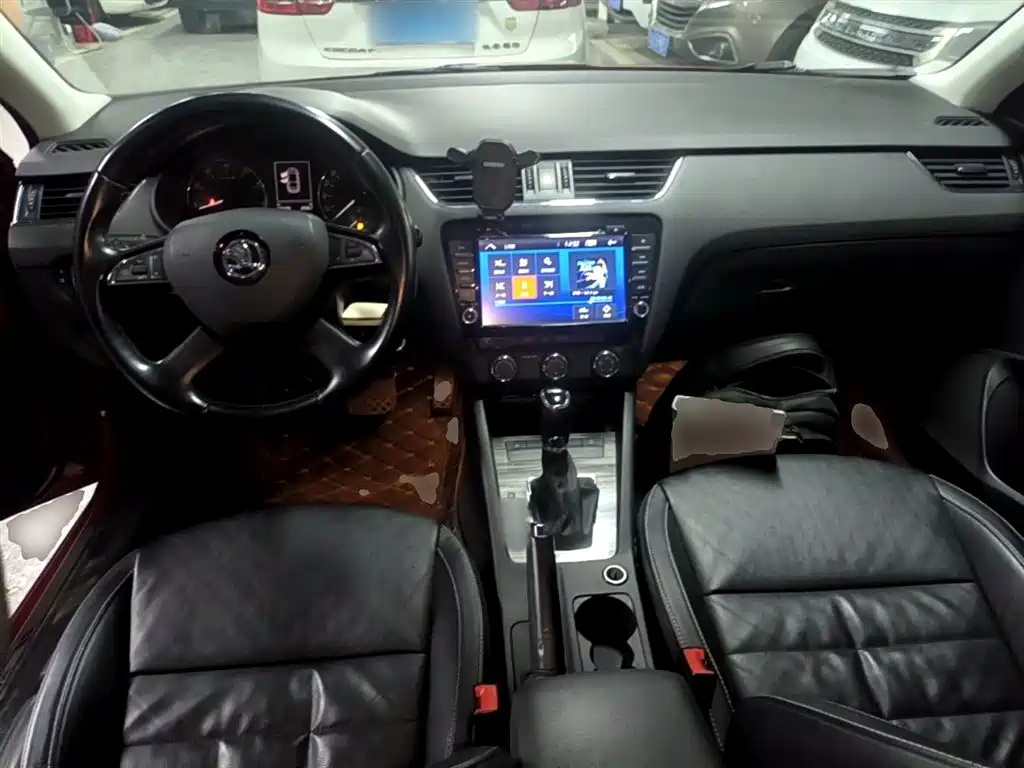 Škoda Octavia 2016 TSI280 DSG Smart Edition фото 9