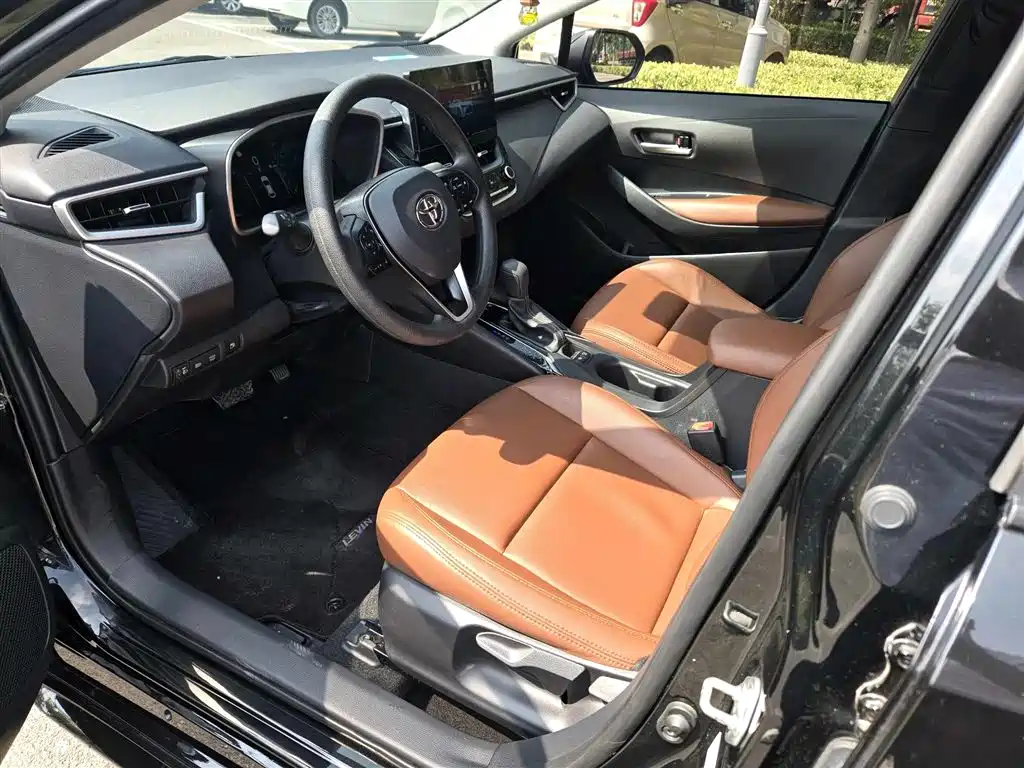 Toyota Levin 2023 Smart Hybrid 1.8L Luxury фото 5