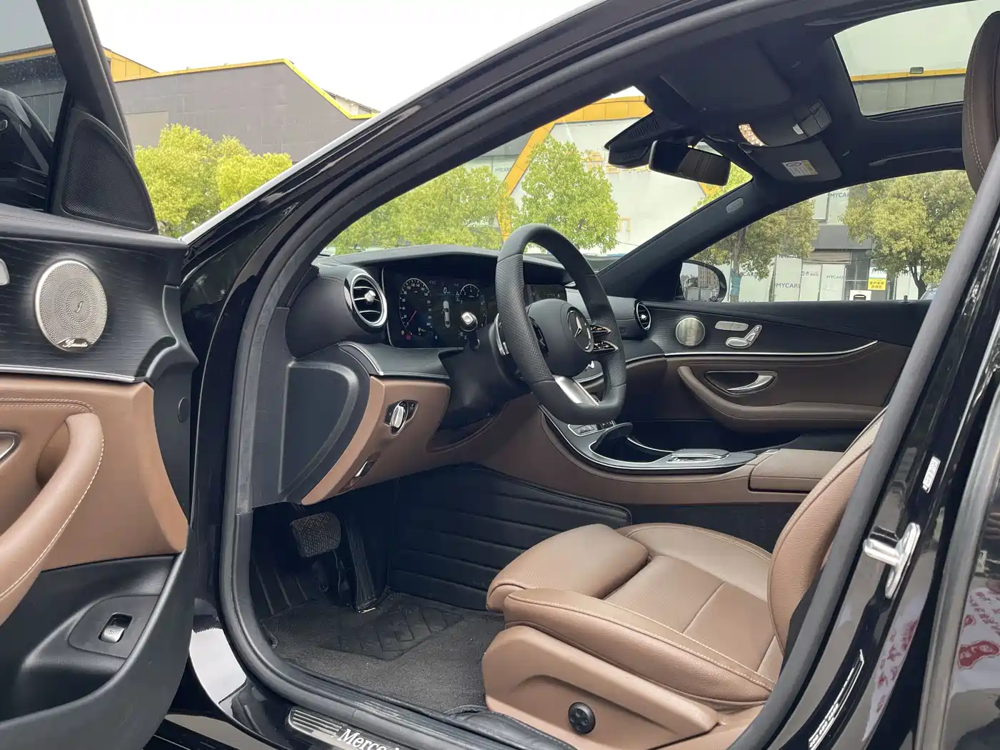Mercedes-Benz E-Class 2022 Second Facelift E 300 L Sport Luxury фото 15