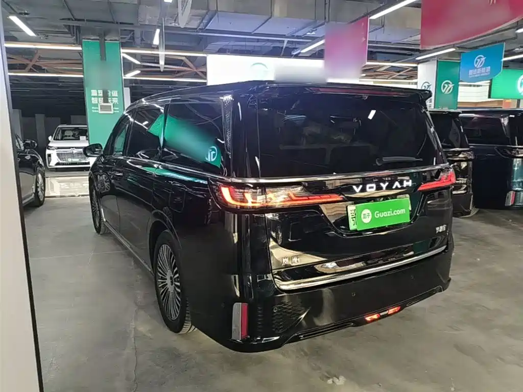 Voyah Auto Voyah Dreamer 2025 Model PHEV 4WD Excellent QianKun Edition фото 5