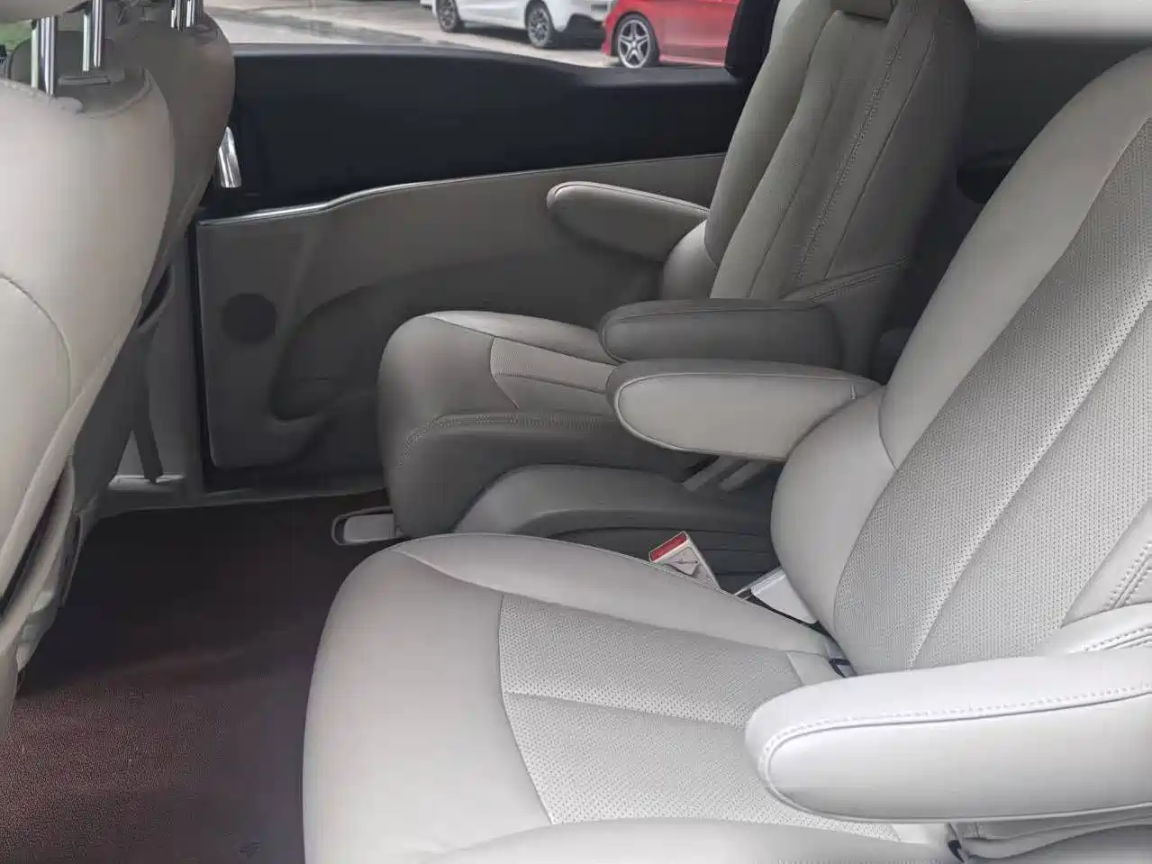 Buick GL8 2021 Land Business Class 652T Comfort фото 10