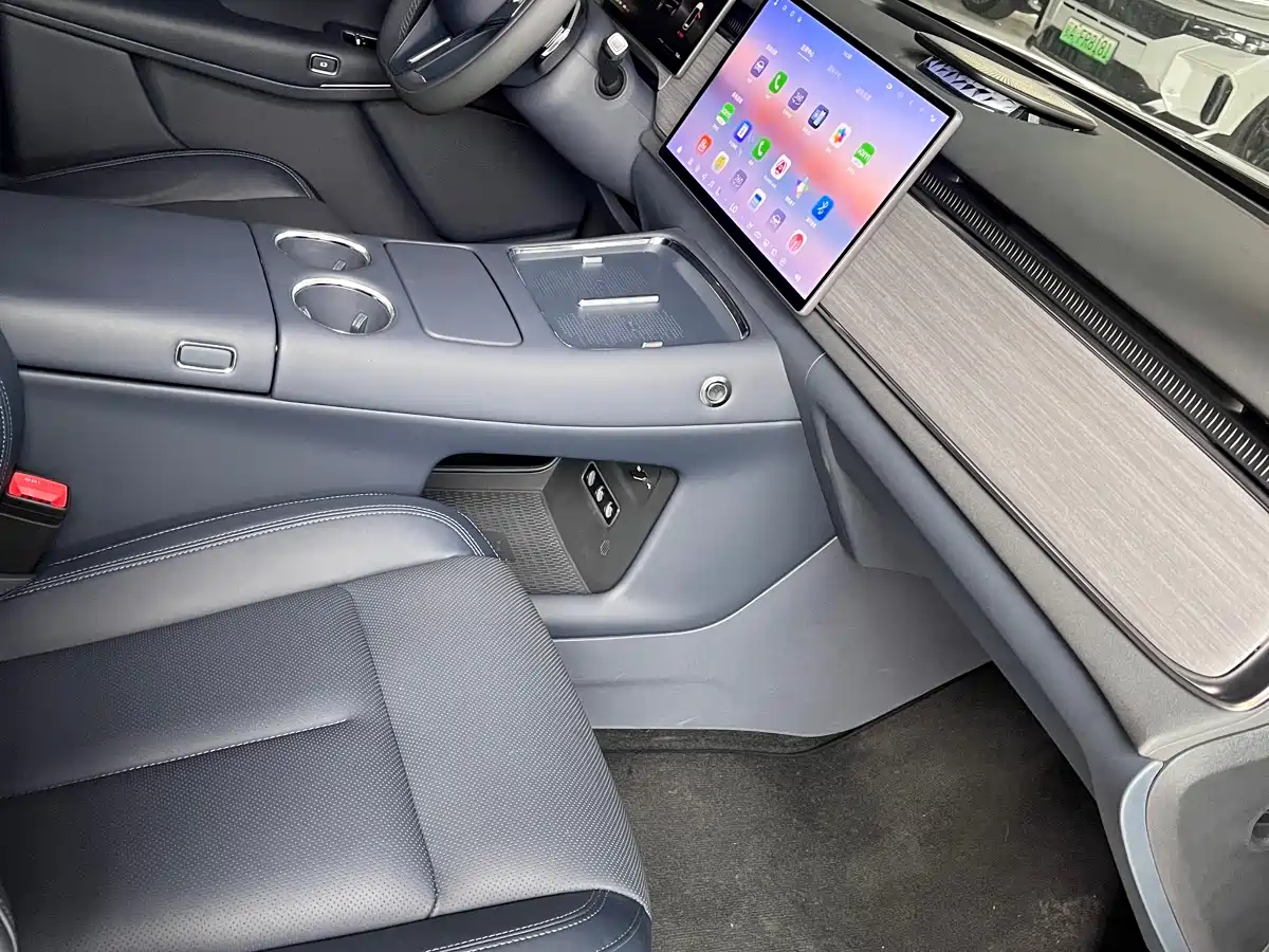 Voyah Auto Voyah Zhiyin 2025 Base фото 7