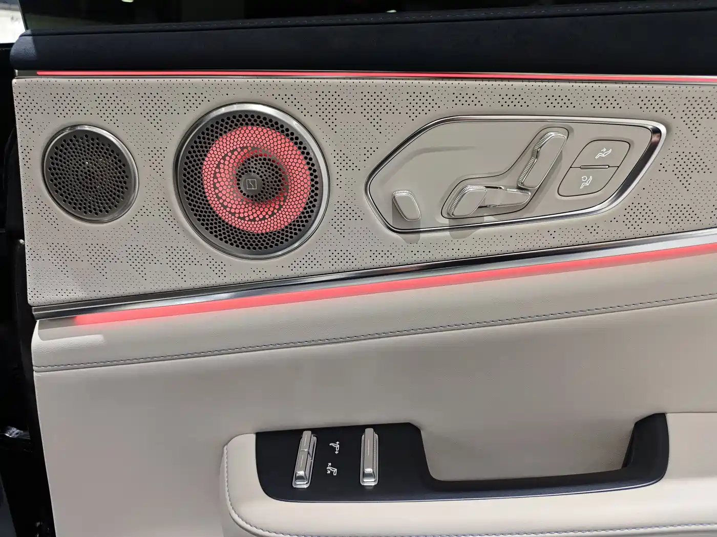 ZEEKR EXTREME KRYPTON 001